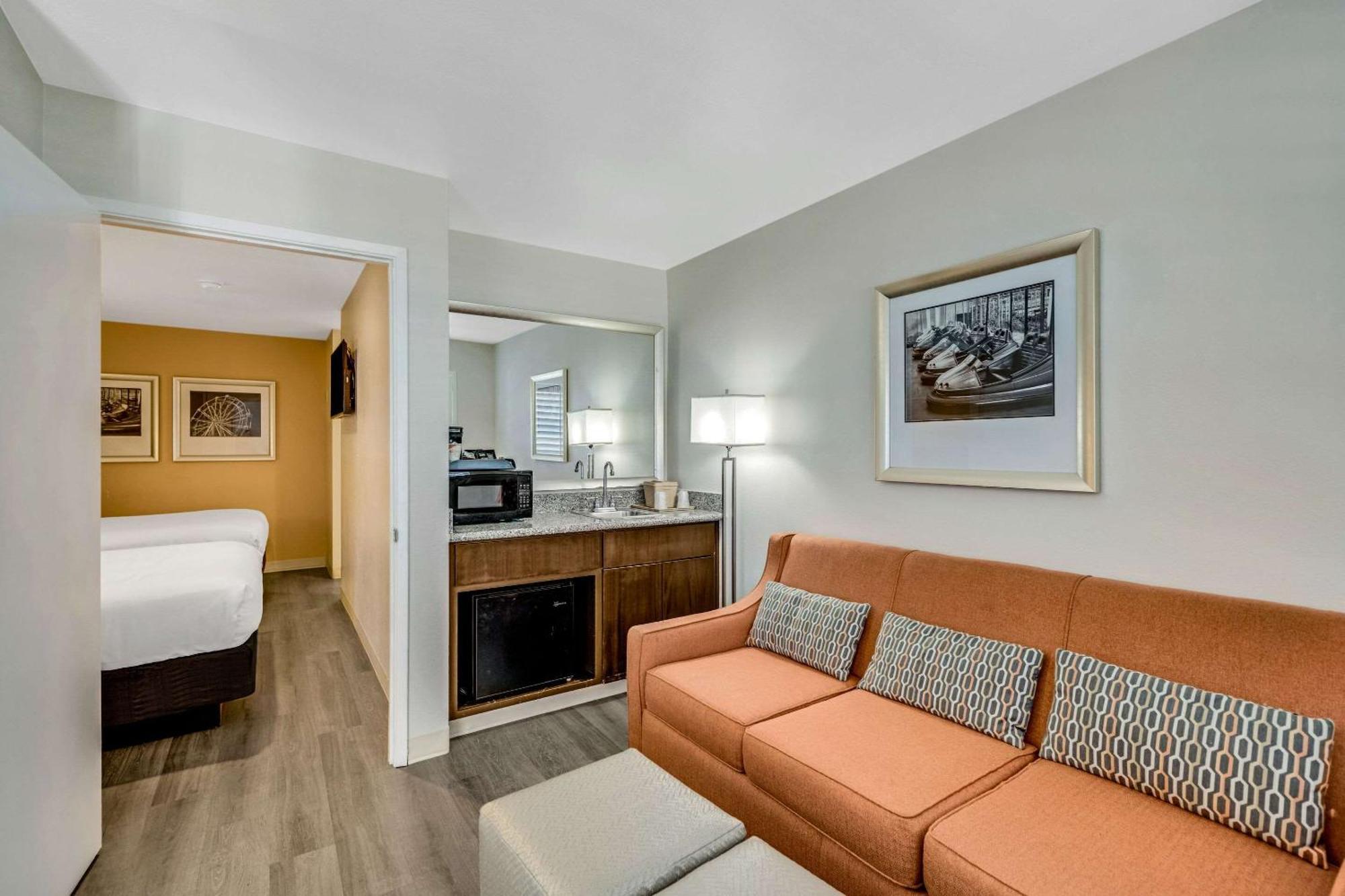 Comfort Inn Boardwalk Santa Cruz Exterior photo