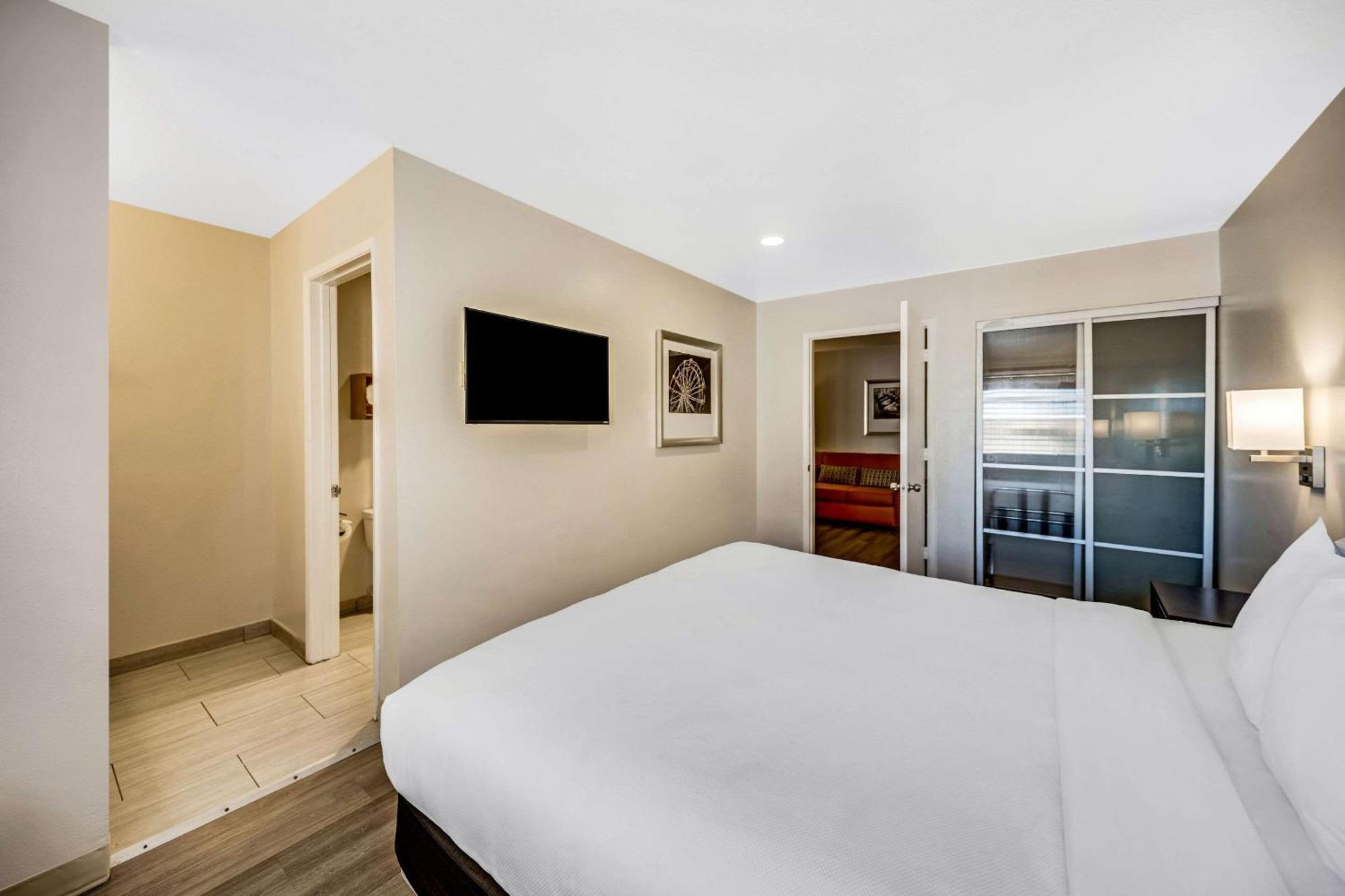Comfort Inn Boardwalk Santa Cruz Exterior photo